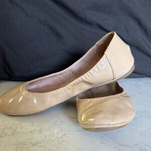 Vince Camuto flats beige patent size 6